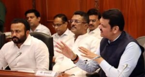 प्रधानमंत्री आवास योजनेंअंतर्गत किमान 13 लाख घरकुलांना मंजुरी देण्यात येणार आहे.