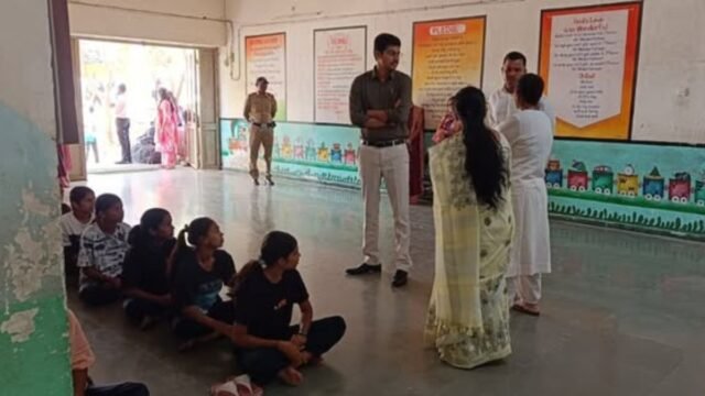 Nandurbar: District Collector Dr. Mittali Sethi visits government ashram schools under ‘Prakashwata’ initiative