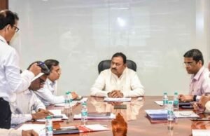 सहकार चळवळ अधिक गतिमान करून या चळवळीत ग्रामीण भागातील शेवटचा घटक सहभागी झाला पाहिजे