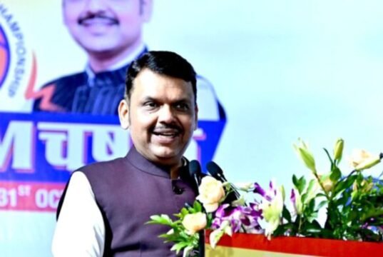 खेळाडूंच्या जडणघडणीसाठी आंतरराष्ट्रीय प्रशिक्षकांसह उत्तम पायाभूत सुविधा देण्यावर भर – मुख्यमंत्री देवेंद फडणवीस