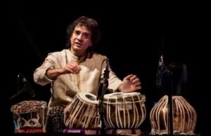 भारतीय अभिजात संगीताचा समृद्ध खजिना सातासमुद्रापार दोन्ही हातांनी उधळणारे प्रतिभावान संगीतकार तबलावादक उस्ताद झाकीर हुसेन यांचे जाणे