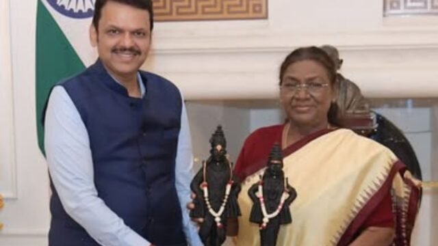 Chief Minister Devendra Fadnavis met with 7 dignitaries in New Delhi yesterday and today.