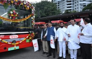पर्यावरणस्नेही बसेसमुळे मुंबईकरांच्या सुखकर प्रवासासह पर्यावरणाचे रक्षण – मुख्यमंत्री देवेंद्र फडणवीस