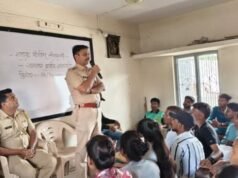 शहादा पोलीस ठाणे यांच्या वतीने विद्याश्रम स्पर्धा परीक्षा मार्गदर्शन केंद्र, लोणखेडा येथे सायबर क्राईम जनजागृती कार्यक्रम आयोजित करण्यात आला.