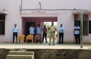 पोलीस ठाणे हद्दीतील कुबेर माध्यमिक विद्यालय, म्हसावद शाळेतील विद्यार्थी, विद्यार्थिनी तसेच शिक्षकवर्ग यांना सायबर गुन्हे व सोशल मीडियावरून होणाऱ्या जनजागृती करण्यात आली.