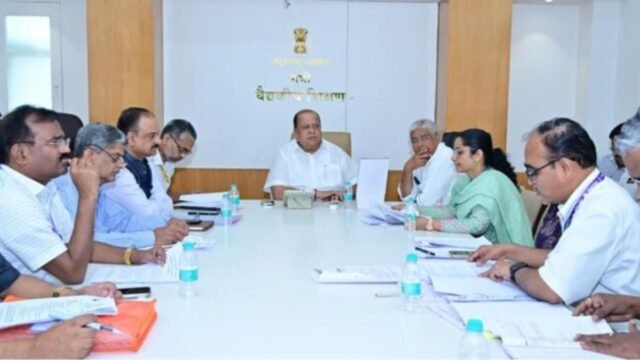 Prepare a proposal for inclusion of Librarian, Assistant Librarian and Director Physical Education posts in the teaching cadre – Medical Education Minister Hasan Mushrif