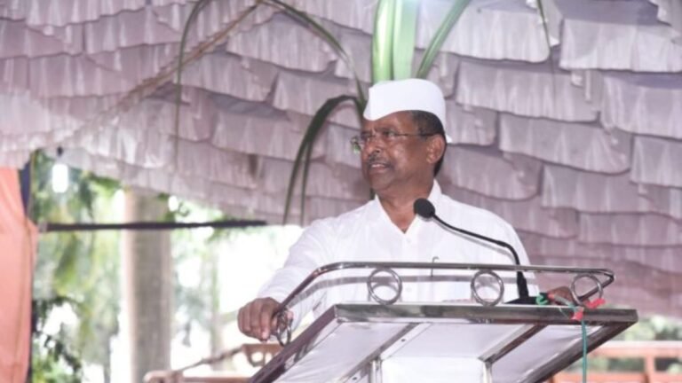 राज्य शासन शेतकऱ्यांच्या पाठिशी खंबीरपणे उभे – मंत्री नरहरी झिरवाळ