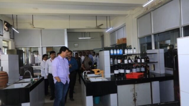 miv-laboratories-in-the-state-should-be-of-quality-on-the-lines-of-niv-public-health-and-family-welfare-minister-prakash-abitkar