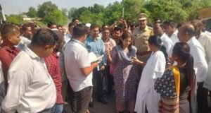 नवापूर तालुक्यात जिल्हाधिकारी डॉ.मित्ताली सेठी यांची पाहणी – राष्ट्रीय महामार्ग व रेल्वे गेटसंदर्भात महत्त्वपूर्ण निर्देश