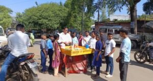 ‘वाहतूक नियमांची जनजागृती’ — पीएम श्री जि.प. उच्च प्राथमिक केंद्र शाळा, जुने धडगांव यांचा प्रशंसनीय उपक्रम