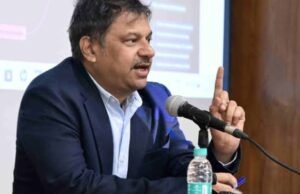 एआय-जनरेटेड कंटेंटची पडताळणी आता आवश्यक असून डीपफेक तपासासाठी आता १५–२० पॅरामीटर्सवर आधारित विशेष टूल्स तयार झाली आहेत.