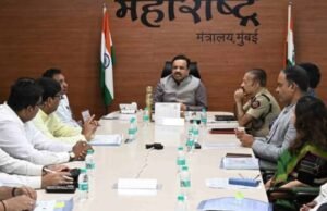 भारतरत्न डॉ. बाबासाहेबआंबेडकर यांच्या महापरिनिर्वाण दिनानिमित्त दरवर्षी लाखो अनुयायी मुंबईतील दादर येथील चैत्यभूमीवर येतात.