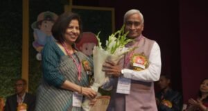 साहित्य अकादमी बाल साहित्य पुरस्कार प्रदान; डॉ. सुरेश सावंत यांच्या ‘आभाळमाया’ला मराठीसाठी पुरस्कार