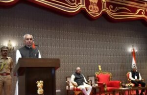 प्रशासकीय अधिकाऱ्यांनी नैसर्गिक शेतीला चालना द्यावी : राज्यपाल आचार्य देवव्रत