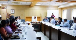 मानव-बिबट संघर्ष कमी करण्यासाठी आवश्यक त्या सर्व उपाययोजना करा; केंद्र सरकारकडून बिबट नसबंदीची मान्यता – वनमंत्री गणेश नाईक