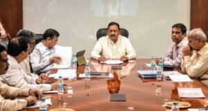 सहकार चळवळ अधिक गतिमान करून या चळवळीत ग्रामीण भागातील शेवटचा घटक सहभागी झाला