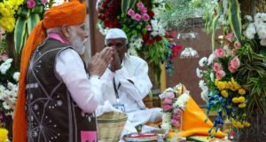 देवमोगरा माता मंदिरात पंतप्रधान नरेंद्र मोदींचे दर्शन : जनजातीय गौरव दिनी विशेष भेट