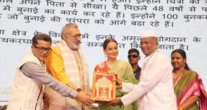 सोलापूरचे राजेंद्र अंकम यांना संत कबीर हथकरघा राष्ट्रीय पुरस्कार