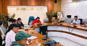 जिल्हा परिषद व पंचायत समिती सार्वत्रिक निवडणूक–2025 : जिल्हाधिकारी डॉ. मित्ताली सेठी यांच्या अध्यक्षतेखाली आढावा बैठक
