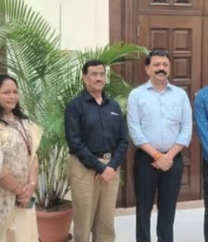 पुढचे पाऊल’ तर्फे संघ लोकसेवा आयोगच्या महाराष्ट्राच्या गुणवंतांचा सत्कार