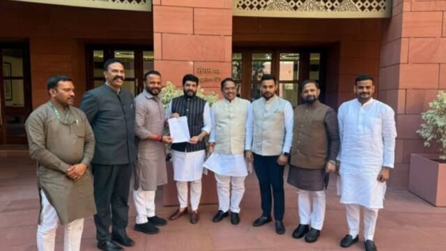Minister Jayakumar Gore held important meetings with various Union Ministers in Delhi to promote the development of Solapur and Satara districts.