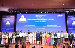 कृषि और गैर-कृषि क्षेत्र में रत्नागिरी, नागपुर, अमरावती, नासिक और अकोला जिलों की उत्कृष्ट उपलब्धि