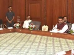 सह्याद्री अतिथीगृह येथे उच्च व तंत्र शिक्षण, आराखड्याच्या अनुषंगाने आयोजित बैठकीत मुख्यमंत्री देवेंद्र फडणवीस यांनी आढावा घेतला.