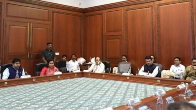 Chief Minister Devendra Fadnavis reviewed the next 100 days of the Cooperative Department's work at the Sahyadri Guest House.