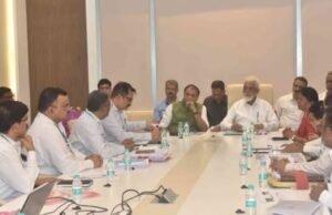 शालेय विद्यार्थ्यांना गुणवत्तापूर्ण शिक्षणासोबतच सकस आहार पुरविण्यास शासन कटिबद्ध आहे.