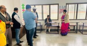 जिल्हाधिकारी डॉ. मित्ताली सेठी यांनी आज नेताजी सुभाष चंद्र बोस आवासीय विद्यालय