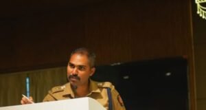 पोलीस अधीक्षक कार्यालय, नंदुरबार तर्फे जिल्ह्यातील सर्व माध्यमिक व उच्च माध्यमिक शाळा तसेच आश्रम शाळा यांचे मुख्याध्यापक”महिला व बाल सुरक्षा” अनुषंगाने बैठक आयोजित करण्यात आली होती.