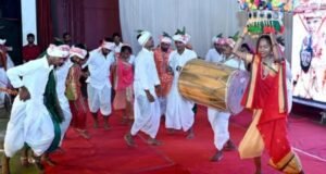 देवगिरी विभागीय फेरी – भगवान बिरसा कला संगम 2025 कात्री गावातील ज्येष्ठ कलाकारांची राज्यस्तरीय स्पर्धेसाठी निवड — नंदुरबारचा अभिमान!