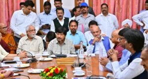 महापरिनिर्वाण दिनानिमित्त अनुयायांसाठी उत्तम दर्जाच्या सुविधा पुरवाव्यात – केंद्रीय राज्यमंत्री रामदास आठवले