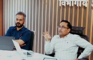 पदवीधर मतदार नोंदणीचे अर्ज नियमानुसार ऑनलाईन व ऑफलाईन दोन्ही पध्दतीने स्विकारावे – विभागीय आयुक्त जितेंद्र पापळकर