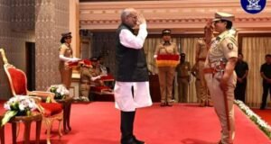 समारंभात मा. राज्यपाल श्री. सी. पी. राधाकृष्णन यांच्या हस्ते एकूण १०६ पोलीस अधिकारी व अंमलदारांना पोलीस पदके प्रदान करण्यात आली.