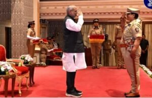 समारंभात मा. राज्यपाल श्री. सी. पी. राधाकृष्णन यांच्या हस्ते एकूण १०६ पोलीस अधिकारी व अंमलदारांना पोलीस पदके प्रदान करण्यात आली.