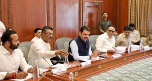 परिवहन क्षेत्रात राज्याला सुरक्षित, सुंदर ठेवण्यासाठी पुढील 3 वर्षात नवीन ईव्ही धोरण घोषित करण्याबरोबरच 15 वर्ष झालेली वाहने भंगारात काढावी.