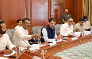 परिवहन क्षेत्रात राज्याला सुरक्षित, सुंदर ठेवण्यासाठी पुढील 3 वर्षात नवीन ईव्ही धोरण घोषित करण्याबरोबरच 15 वर्ष झालेली वाहने भंगारात काढावी.