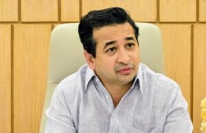 जयगड बंदरातून काजू निर्यातीसाठीची प्रक्रिया गतीने पूर्ण करा – मंत्री नितेश राणे