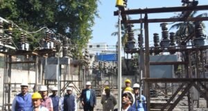 महावितरण वीज कर्मचाऱ्यांना अत्याधुनिक सुरक्षा साधने देणार- संचालक श्री. राजेंद्र पवार