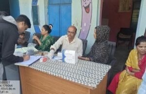 आदर्श ग्राम अभियानांतर्गत तळवे व पाचोराबारी-बारीपाडा येथे सिकलसेल सप्ताह – जनजागृती व तपासणी कार्यक्रम