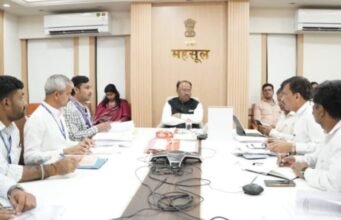 नोंदणी व मुद्रांक विभागाकडील अधिकारी कर्मचाऱ्यांचे सेवा विषयक प्रश्न प्राधान्याने सोडविणार – महसूल मंत्री चंद्रशेखर बावनकुळे