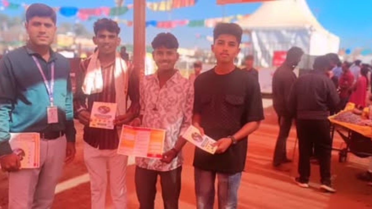 Sarangkheda Datta Jayanti Yatra: Spontaneous response to HIV–AIDS awareness campaign at Chetak Festival