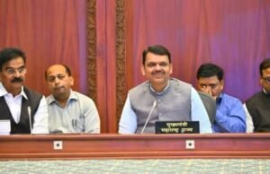 पुण्यातील पुरंदर विमानतळ प्रकल्पाच्या बाधित सात गावातील ग्रामस्थांशी मुख्यमंत्री देवेंद्र फडणवीस यांनी आज सह्याद्री अतिथीगृह येथे संवाद साधला.