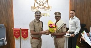 Felicitation | नंदुरबार पोलीस दलाच्या आस्थापनेवरून नियत वयोमानाप्रमाणे सेवानिवृत्त झालेल्या पोलीस अधिकारी