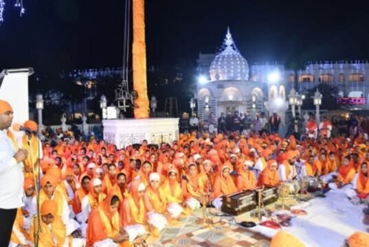 तख्त सचखंड श्री हजूर अबचलनगर साहिब गुरुद्वारा येथे ३५० शालेय विद्यार्थ्यांच्या स्वरात दुमदुमली गुरबानी-हिंद दी चादर गुरू तेग बहादूर साहिब जी यांच्या ३५० व्या शहीदी समागम वर्षानिमित्त कार्यक्रम