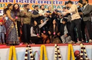 ‘गणेशोत्सव – आत्मनिर्भरतेचे प्रतीक’ चित्ररथाला देशात प्रथम क्रमांकाचा पुरस्कार प्रदान