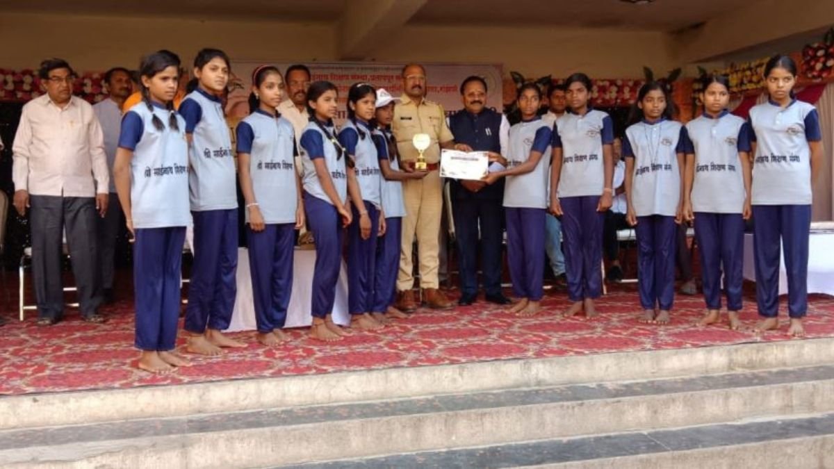 The Karmanya Festival concludes with the award ceremony.