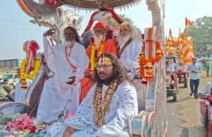 रामनामाच्या जयघोष: हजारो भाविकांच्या उपस्थितीत श्रीराम विजय महोत्सवाला प्रारंभ,शोभा यात्रेने वेधले लक्ष; पारंपारिक वाद्यांसह ढोल-ताशांच्या गजर