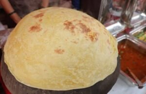 महाराष्ट्र सदन येथे आयोजित महाराष्ट्र_खाद्य_महोत्सवात जळगाव येथील स्टॉल लावण्यात आला आहे.